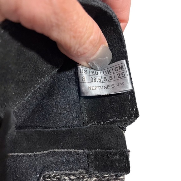 Cougar Neptune Boots Waterproof Black Size 8 Women’s Mid Calf - Picture 10 of 10